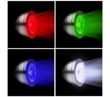 Foco LED RGB funcionamiento con control remoto...