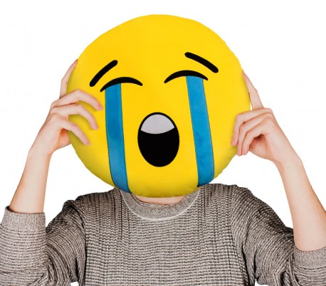 557317A Cojín emoticono almohada mod.Cara llorando 34 cm 