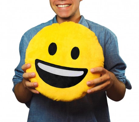 557316 Cojín emoji giño ojo color amarillo ø 34 cm emoticono
