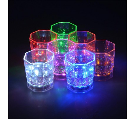 Set de 4 vasos LED 177 ml multicolor de plastico con bateria incluida