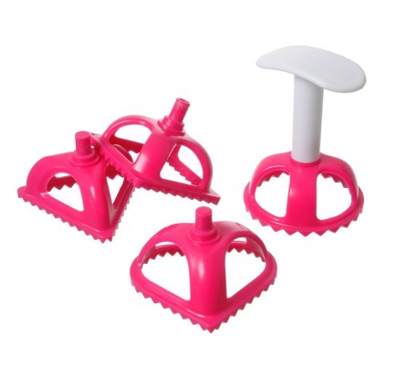 704636 Set 4 moldes de plástico tamaño raviolis y empanadillas borde dentado