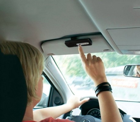 121695 Kit bluetooth para el coche MULTIPOINT SPEAKER PHONE 4.0V 18h de llamada 