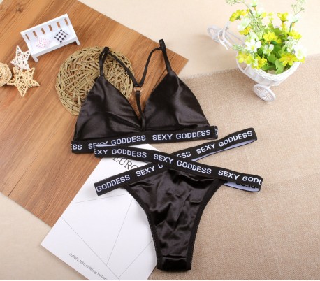 H285 Conjunto 2 piezas de sujetador y slip con cuerdas con efecto trenzado