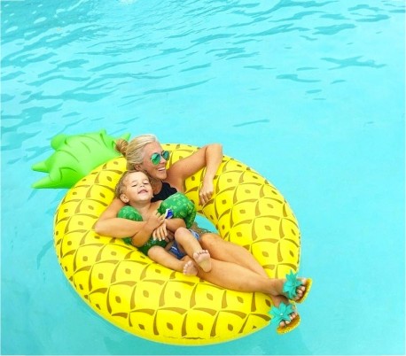 36121 Flotador inflable gigante Bestway en forma de piña 179 x 117 cm
