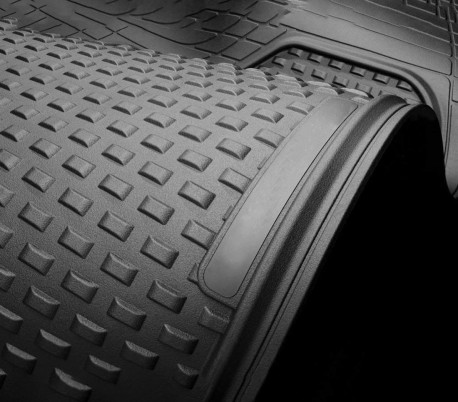 TA045 Protector para maletero XONE en PVC recortable e impermeable 112x139 cm