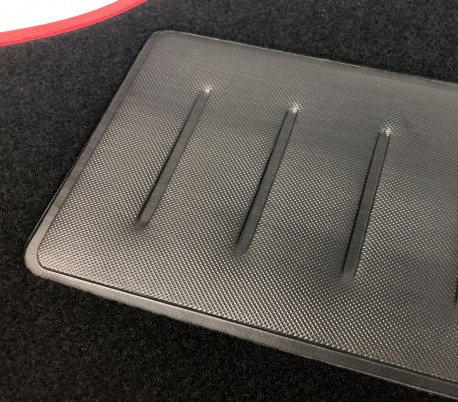 TA051 Juego de 4 alfombras XONE SPEED con fondo antideslizante en 4 colores