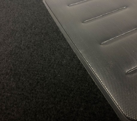 TA051 Juego de 4 alfombras XONE SPEED con fondo antideslizante en 4 colores