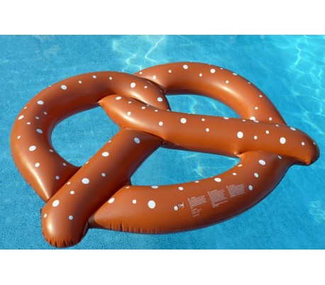 Colchoneta gigante inflable en forma de Bretzel 140 cm de diámetro