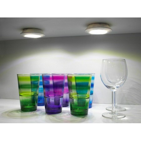 Set 3 Focos para armarios de Luz LED con control remoto y funcionamiento a pilas