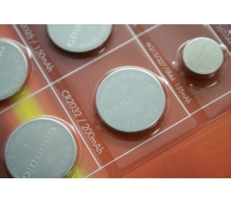 Paquete de 24 pilas de botón - diferentes...