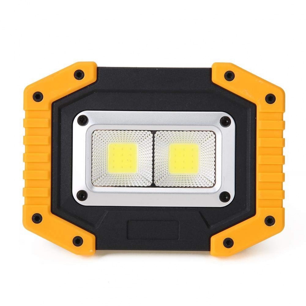 881578 Lámpara triangular triple función W840...