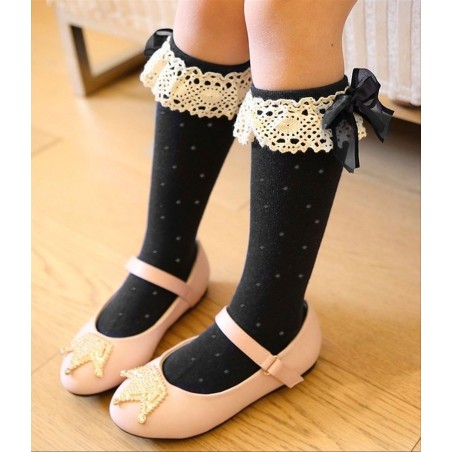 Pack 4 medias con lunares modelo FLO para niñas de 3 a 11 años con lazo de satén