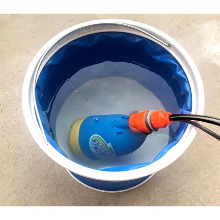 304535 Bomba de agua sumergible portátil SH-108 manguera rígida y pistola 12v