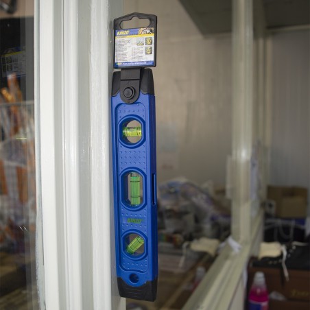 171302 Mini nivel de burbuja KINZO con base magnética 3 posiciones 23 cm