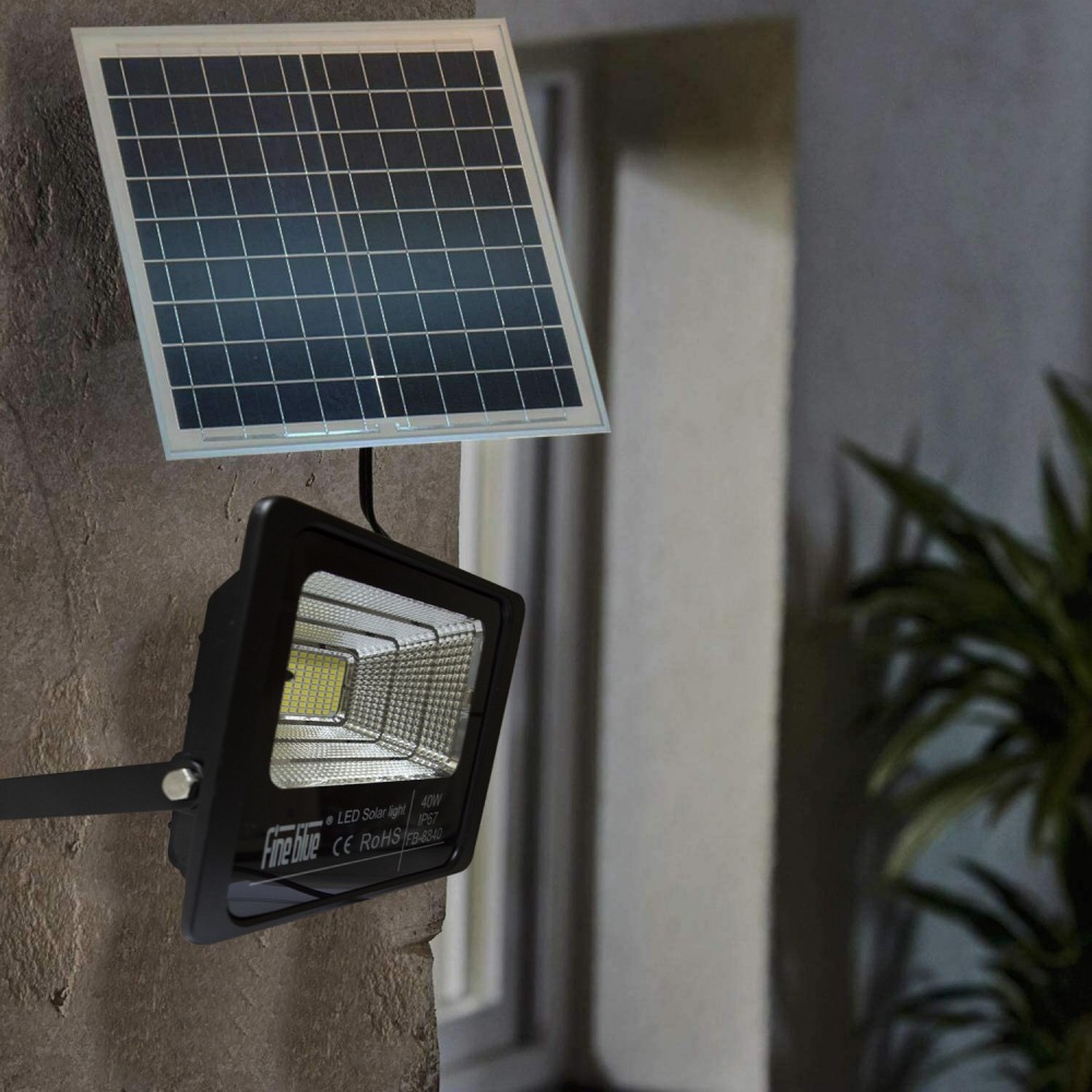 Luz led con carga solar 40W impermeable IP67...