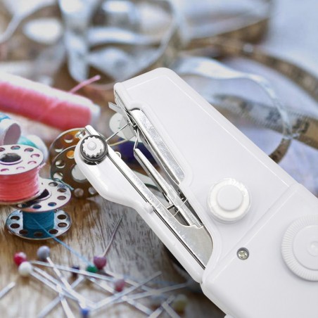 Maquina de coser portátil costurera pequeña