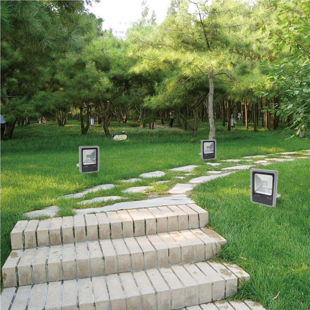 Foco LED RGB de 20w para Exterior y Ángulo de...