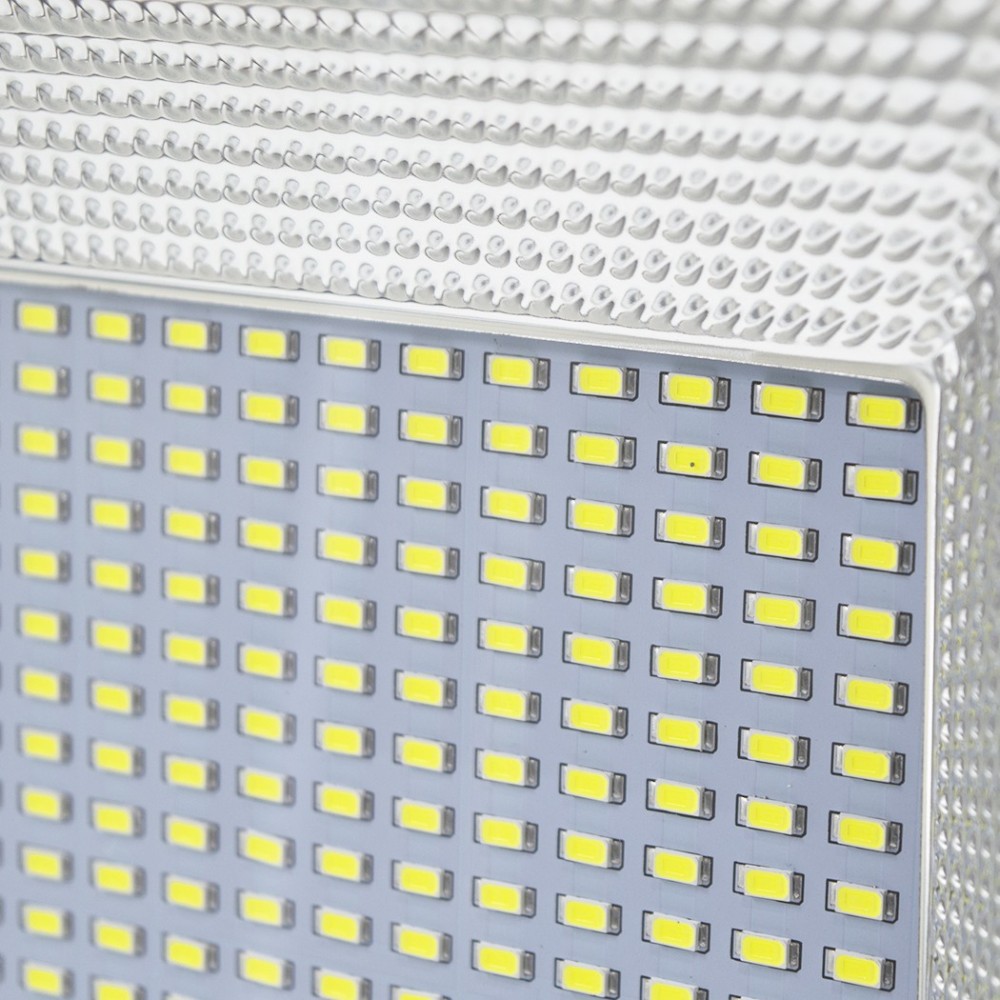 112850 Foco LED impermeable para el aire libre...
