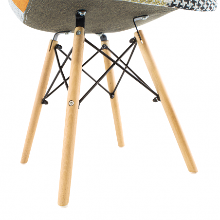 Sillón EIFFEL en tejido patchwork con asiento y patas de madera blanda