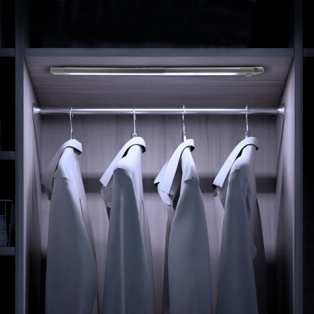 Tira 48 LED luz fría para armario 58cm con sensor de movimiento recargable USB