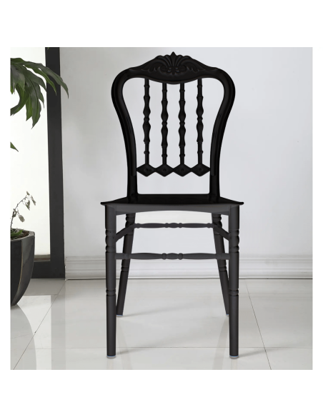 Set de 2 sillas Emilia blancas de polipropileno, diseño para catering y eventos.