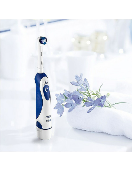 Cepillo de dientes eléctrico Oral-B ADVANCED Pro Expert cabezal intercambiable