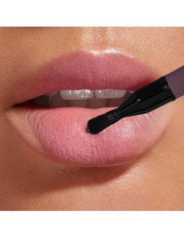 Lápiz de labios mate waterproof con pincel...