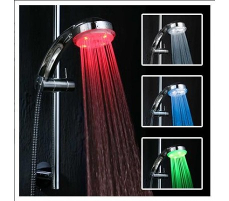 Ducha con luz led cambia color según temperatura de agua