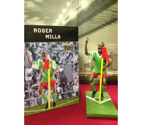 Figura futbolista ROGER MILLA a escala 1:9 / 16 cm (Edición limitada)