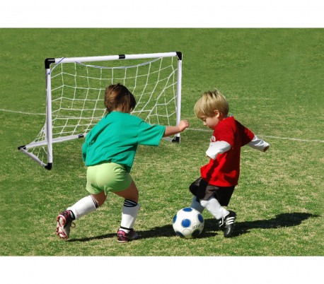 5009 Portería infantil de futbol con marco de plástico y pelota silbato incluído