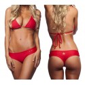 Modelo de bikini Sunhole Tattuaje en diferentes formas con el sol Modelo de bikini Sunhole Tattuaje en diferentes formas con el sol