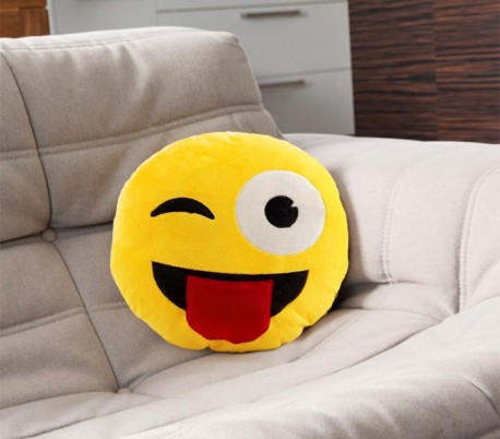 621037 Almohada de emoticono guiño con lengua fuera emoji 30 cm de diametro